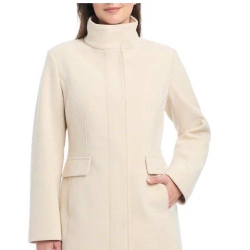 Vince Camuto Elegant Cream Trench Coat